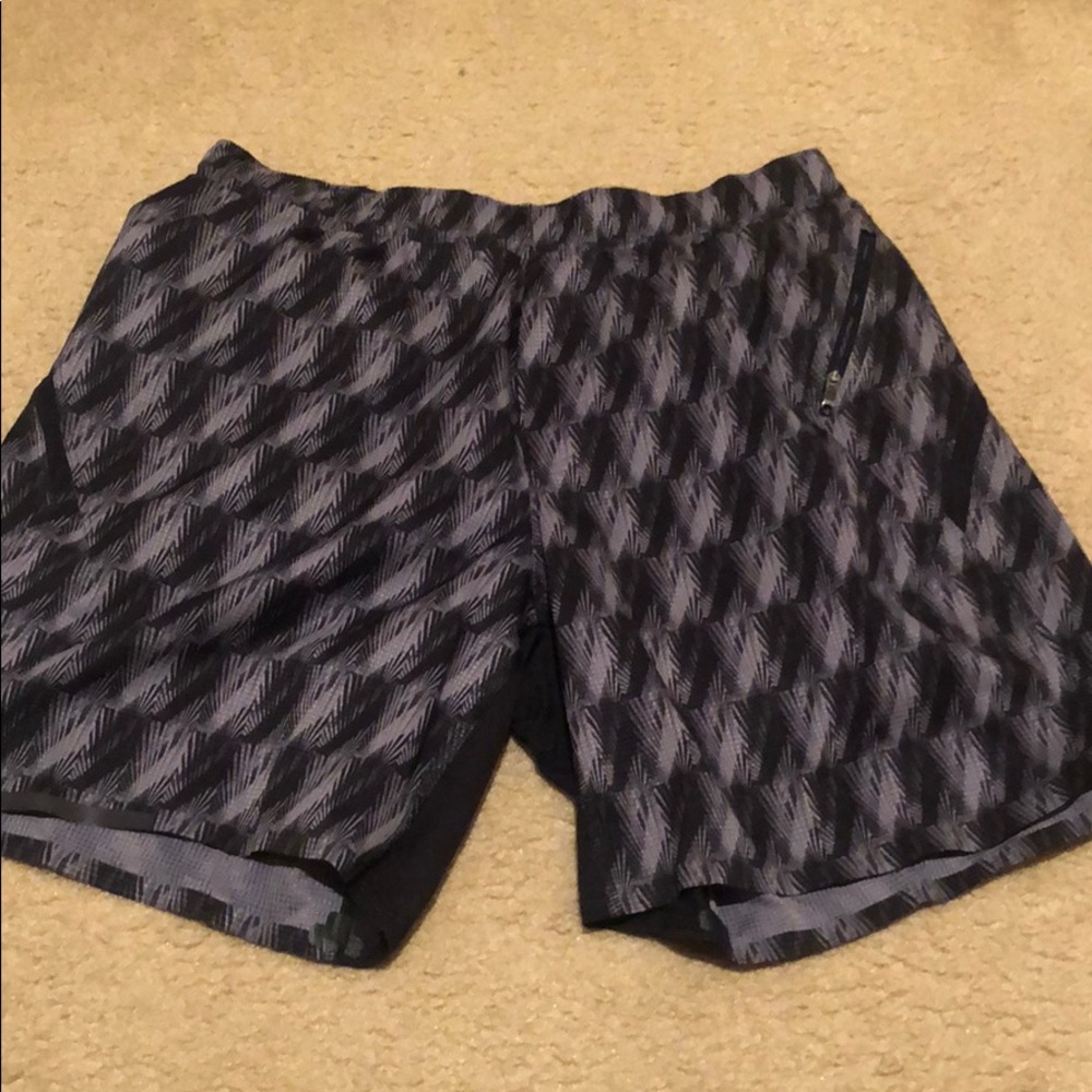 Black grey Lululemon men’s large shorts